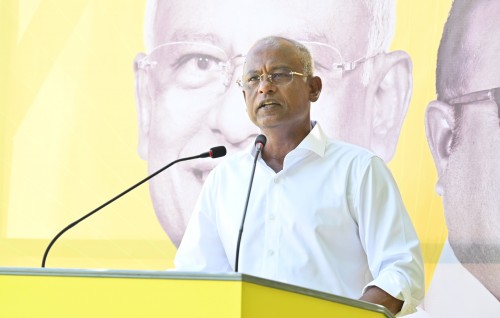 Idhikolhun abadhuves dhakkanee verikamah ais meehun jalah laa vaahaka, alhugandumen ge e visnumeh neiy: Raees