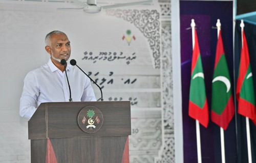 Uligamu yacht marina 6 mass thereygai feshigen dhaane: Raees
