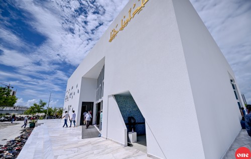 Hulhumale dhevana fiyavaheegai vaguthee miskitheh imaaraaiy kurumah alun beelamah hulhuvaalaifi