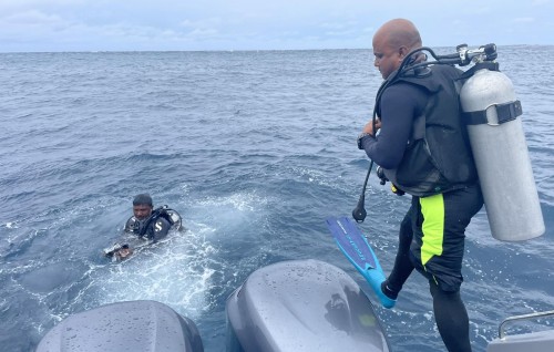 Dinghy ehgai Gdh. Gamun dhathuru kuramundhiya meehaku gelligen hoadhanee 