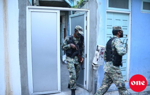 Male' ge ehggai hathiyaaru huri kamuge report eh, fenunee toy gun eh