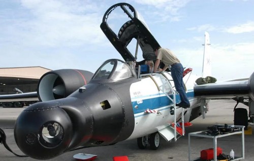 Miadhu hifaa irukeytha dhiraasaa kurumah NASA in jet eh fonuvanee