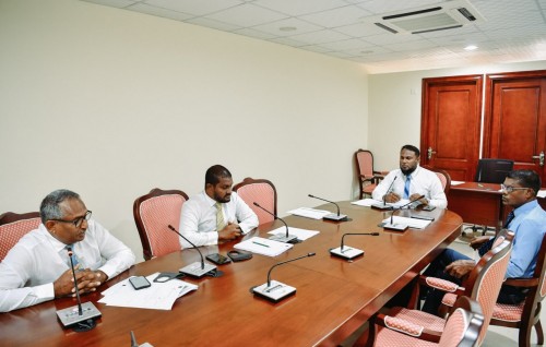 Dhapparu Filladhoo Councilge ihuthisaasgai himanaidhinumah hushahelhi Petition aagulhigen Fayyaazaai Mausoom Committeeah