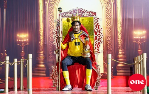 Heeves nukoh huttai thaareehee ''King'' akah: Saleel keeper in hevvaalaifi!