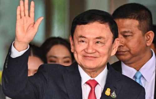 Thailand ge kureege boduvazeeru Shinawatra enburi gaumah vadaigathee deal ehgge dhashuntha?