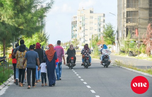 Hulhumale' ge baeh maguthakugai maadhamaa haveeru 4 in reygandu 8 ah vehicle dhuvvun manaa