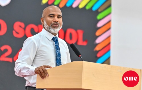 Teacher in ge gaabilukan ithuru kuran eki sarahahddhu thakugai center thakeh gaaimu kuranee