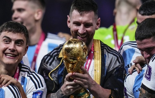 Lugano bunanee World Cup akee Fifa in Messi ah dhin hadhiyaa eh kamah!
