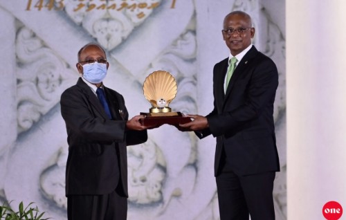 Sharafuveri kamuge gaumee inaamu 10 beyfulhakah, hiyvaru dhinumuge gaumee inaamu 22 faraathakah dheyn ninmaifi