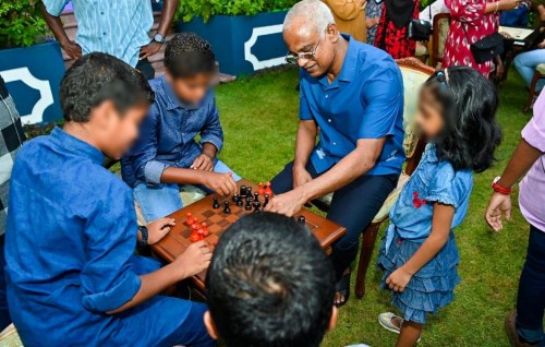Gaumee tharahggeege visnumugai dharin bodukuran Raees ilthimaaskurahvvaifi