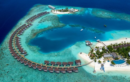 Oblu sangeli resort in 32 meehaku positive vejje