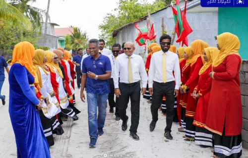 Alifushi airport ah beynunvaa bin hikkan fashaifi