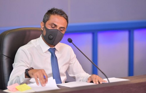 Dhiriulhumuge haalathu alun beli iru flat ah edhunu faraathun fahun husha'helhi hurihaa kamakah balaifaane: Thoha