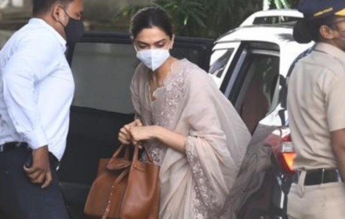 Leak vi WhatsApp message thakuge sah'ha kann Deepika kashavaru kohdheefi