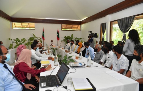 Hanimaadhoo airport ah bin ithurukuraa medhu huri kanboduvunthakah Raees hallu hoahdhavai dhevvaifi
