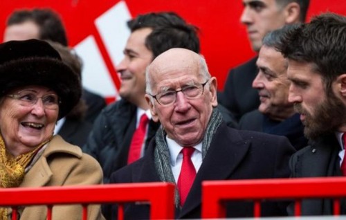 Sir Bobby Charlton ah handhaan nethey bali jehijje