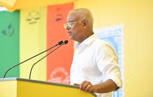 Raees ge vaudheh: Boduthiladhunmatheege dhan'duverinnah haassa cargo ferry ge hidhumaiy tha'aarafu kuraanan!