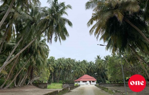 Aiytheri masahkathaai thedhui vadaamuge molhukan Kandoodhoo hukuru miskithun