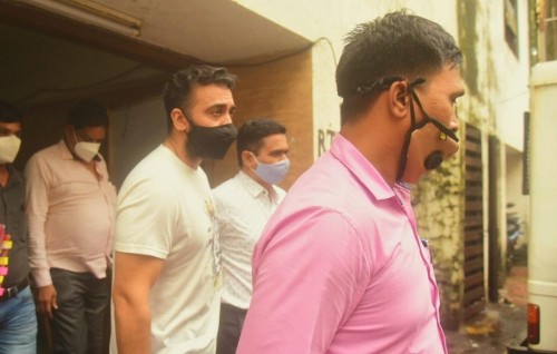 Raj Kundra ge bandhu ge muhdhathu July 27 aa hamayah ithuru kohffi