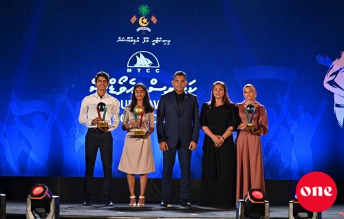 Colors Award: ehvvana Rafa ah