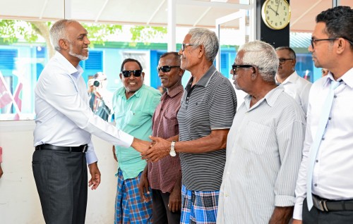 Vaudhaa ehgothah August mahu hurihaa rashakah dheveyne: Raees