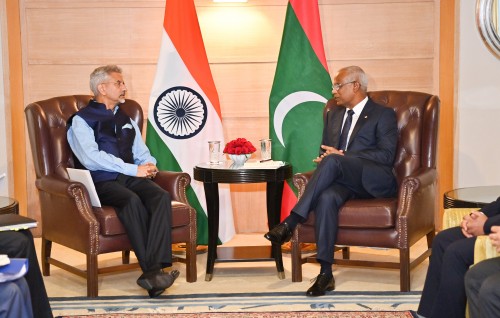 India ge first policy Raajjein abadhu ves dhamahattaane: Raees