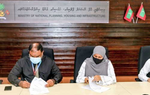 Ehffaharaa 24 vehicle ah hidhumaiy dheveyne shed eh gaaimu kuran ehbbas vejje