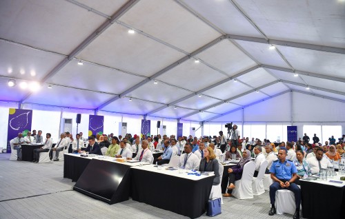 MDP ge vaudhu: Male' sarahadhugai dhuniyeyge fenvaruge conference thah baahvan convention island eh