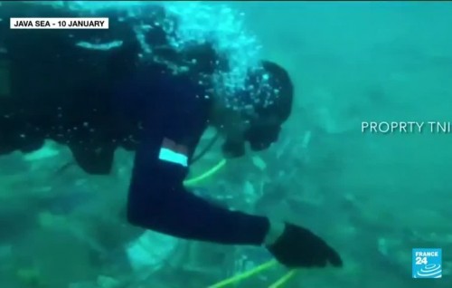 Vettunu flight ge baithah fenna video eh Indonesia inn dhakkaalaifi