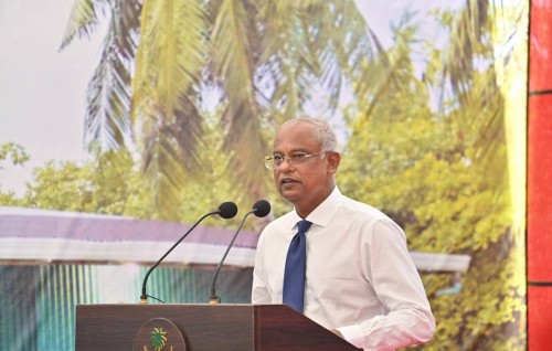 Rayyithun edhey badhalu genesdheynee mi sarukaarun: Raees