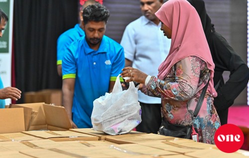 Saudi in hadhiyaa kuri kadhuru bahan fashaifi