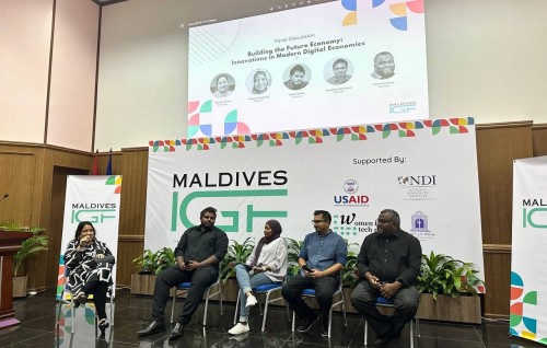 Raajjeyge furathama Internet governance forum ninmaalaifi