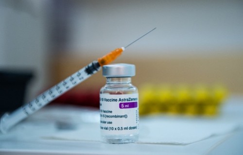 Maaban'du meehunnah dhevana doze ge gothugai Moderna nuvatha Pfizer vaccine dhevidhaane: Dr. Jumailath