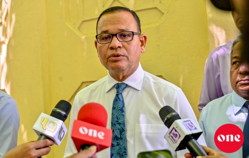 2 vana bureh thayyaaru vamun dhaairu, barulamaaneege salla thah kurun rangalheh noon: Adam Shareef