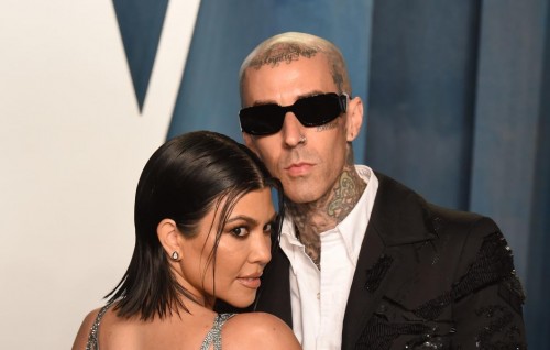 Kourtney Kardashian announces she’s pregnant at Blink-182 concert