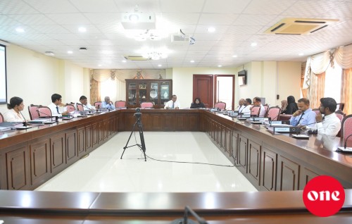 Police boardge engunthakah home ministry in amalu nukuraa massala 241 committee ah