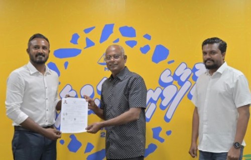 Hedhi dealge thafseelu Kulhudhuffushi Mayor ge dhulun, e'ee eh billion ge deal eh!