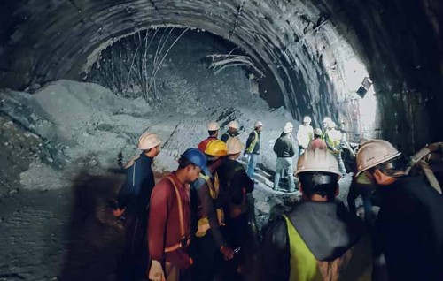 India ge tunnel gai thaashivee meehun salaamai kurumah machinethah beynun koh thorufan fashaifi