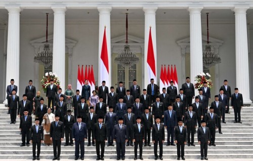 Indonesia ge aa Raees ge cabinet ekulavaalaifi, 48 minister in himeney