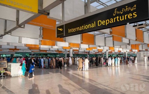 Six Maldivian medical students leaves from Pakistan with help from Foreign Ministry