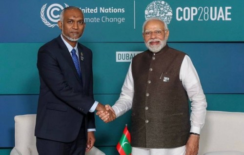Sifain fonuvaa lumaa behey mashvaraa thah Raajje aai India in fashaifi