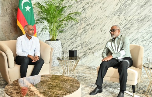 Hiyaanaathuge massala thakugai Raees fiyavalhu alhuvvanee meehaa balaiganeh noon: AbdulRaheeem
