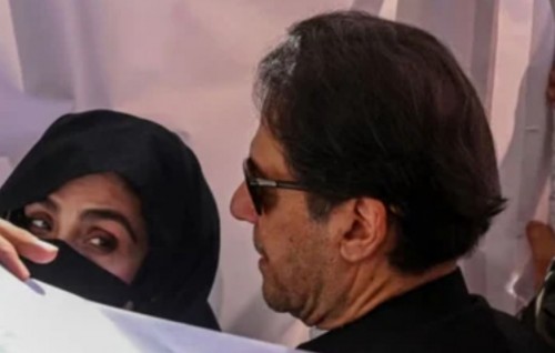 Imran Khan aai anbikanbalun Bushrage kaivenifulhuves sahha noonkamuge mahssalaeh court ah!