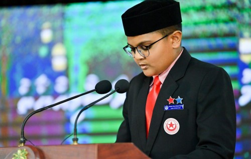 Quran kiyevumuge gaumee mubaarathugai baiverivumah hulhuvaalaifi 