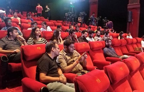 India ge cinema thah mimahu 15 gai hulhuvaalanee