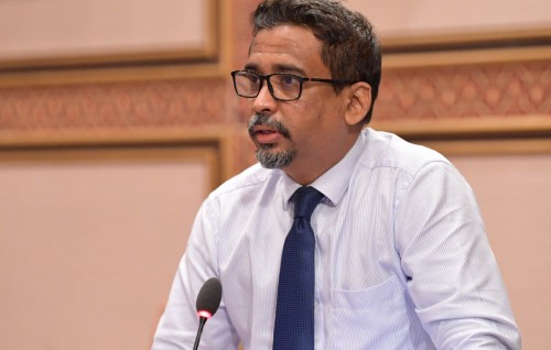 Covid Sample negi sihhee hidhumaitheriyaa ah Member Ikram hamalaadhin massala Committee ah hushahalhaiifi