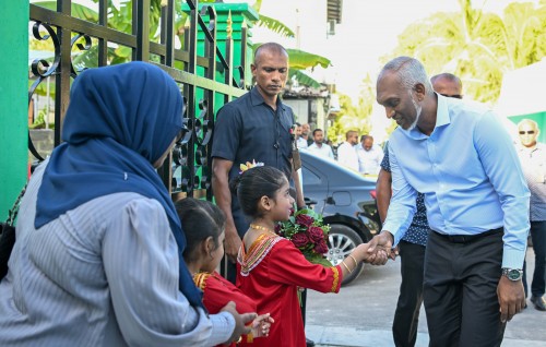 Photo: Raees ge Addu dhathurufulhuge therein
