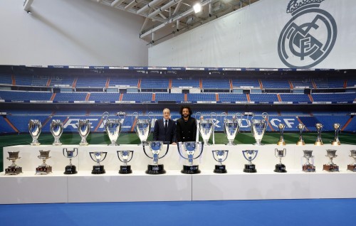 Marcelo ge karunaige alvadhaa eh, Raul aai Ancelotti ves rovvaalaifi!