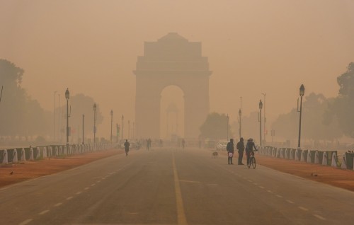 India's pollution control board warns of New Delhi air emergency
