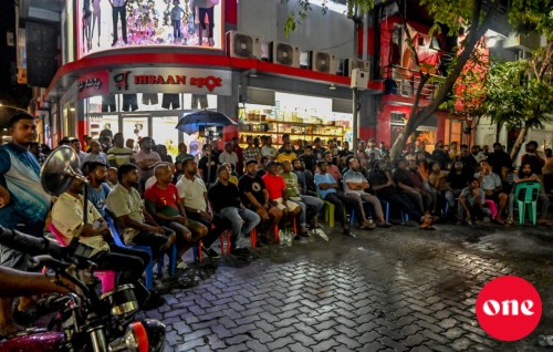 Dhivehinnaai EURO football mubaaraiyy!